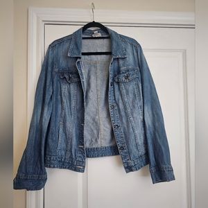 Distressed St. John's Bay Blue Denim Jacket, Size XL For Sale!